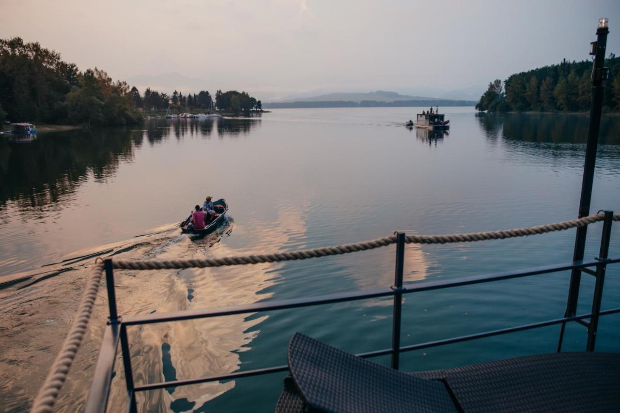 Aquachill Houseboat & Wellness Hotel Liptovský Trnovec Exterior foto